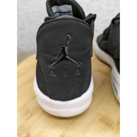 Nike Air Jordan First‎ Class Basketball Shoes Sneakers Black Athletic Size 5Y - Picture 5 of 10